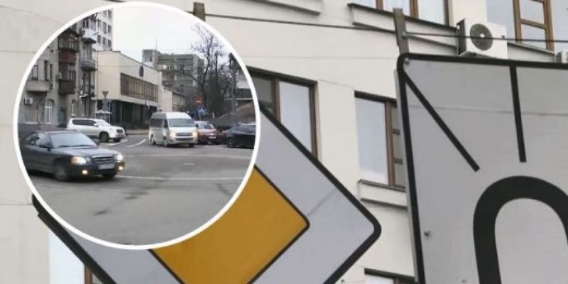 В Киеве новая разметка превратила перекресток в ад для водителей. ВИДЕО