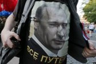 Россияне стали меньше симпатизировать Путину, – опрос