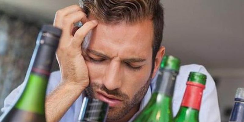 Медики назвали признаки, которые выдают алкоголика
