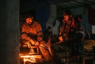 Абсолютно героические люди: Зеленский высказался про эвакуацию защитников "Азовстали"
