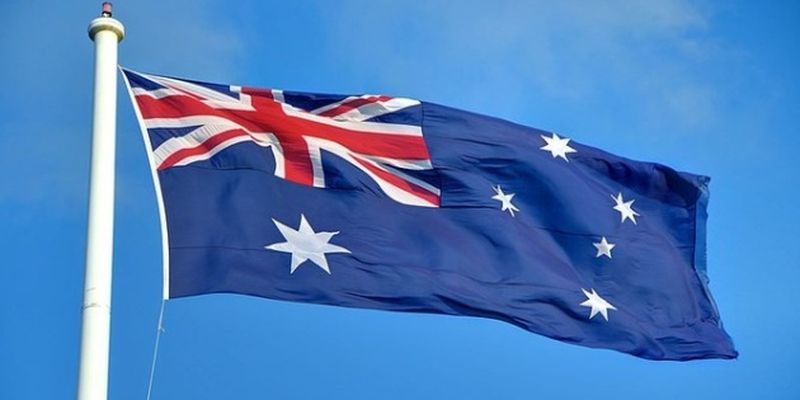Австралия перенесет открытие границ из-за нового штамма коронавируса