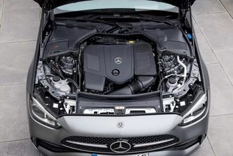 Mercedes-Benz C-Class 2022 оснастили сканером отпечатка пальцев