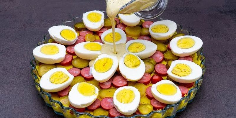 Закусочный торт - из яиц, колбасок кабанос и картофеля. Вместо крема - особенный соус от Аппетитно ТВ