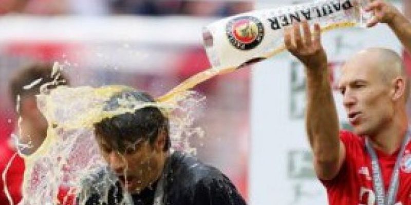Пивной душ: Бавария празднует победу