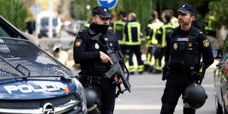 Іспанська влада розглядає вибух у посольстві України як теракт