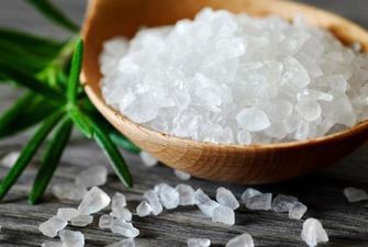 Відмова від солі допомагає схуднути