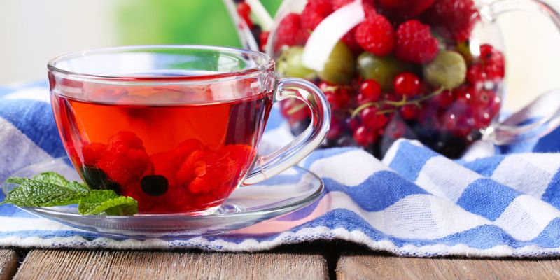 Врач: Горячий чай может ухудшить состояние при гриппе или простуде