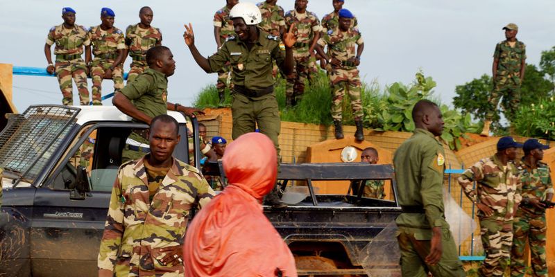 Последний бастион Запада в Африке: начнется ли большая война за сокровища Нигера