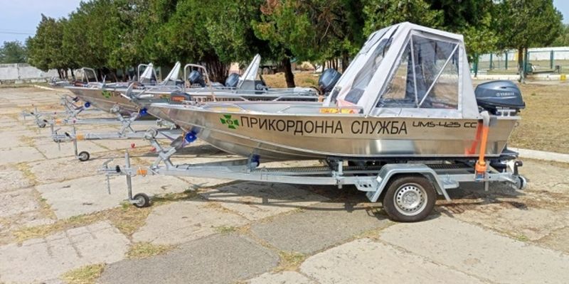 ЕС передал украинским пограничникам четыре современных патрульных катера