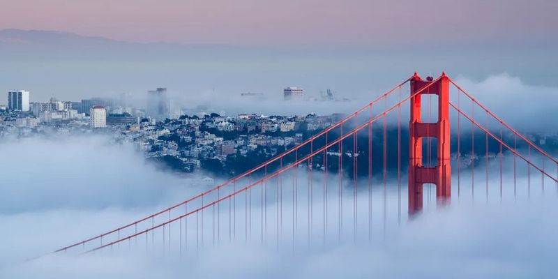 Вой призрака. Жителей Сан-Франциско взволновала "жуткая серенада" на мосту Золотые Ворота