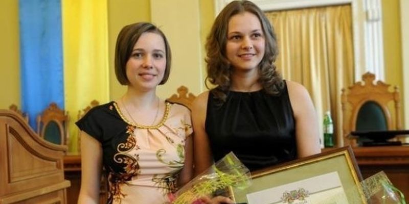 Женская команда шахматной Федерации Киева - клубный вице-чемпион Европы