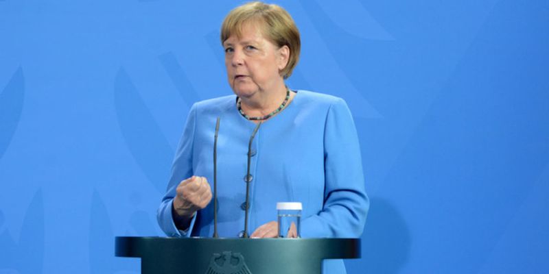 Меркель в своем последнем подкасте призвала вакцинироваться