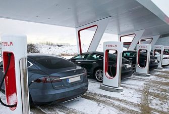 Зарядки Tesla Supercharger будут появляться в Украине постепенно