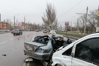 В Одессе столкнулись два автомобиля, есть жертвы