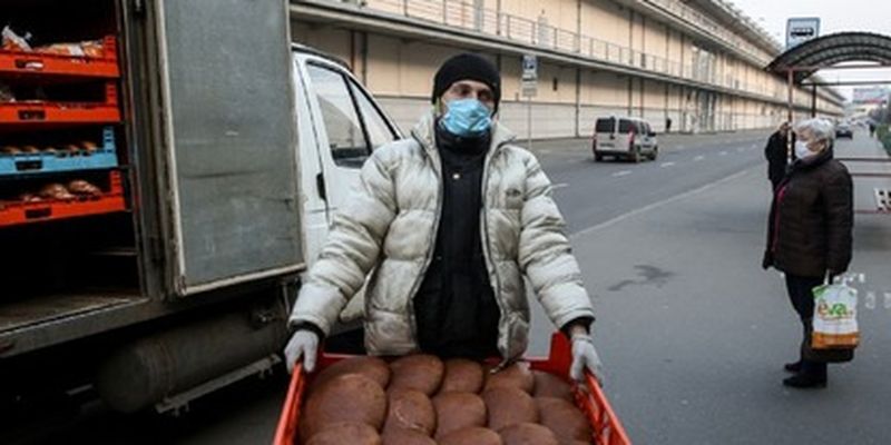 А денег все меньше: смогут ли украинцы купить продукты во время карантина/В зависимости от действий властей перебои с поставками продуктов могут стать реальностью