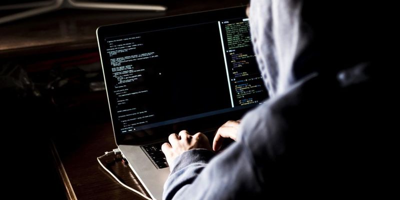 Сайти органів влади по всій Україні атакували хакери: оприлюднено низку фейків