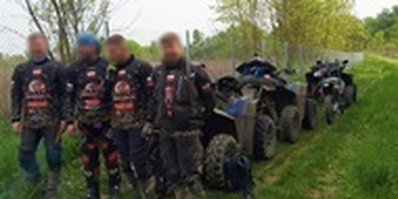 Польские экстремалы на квадроциклах "прорвали" границу Украины