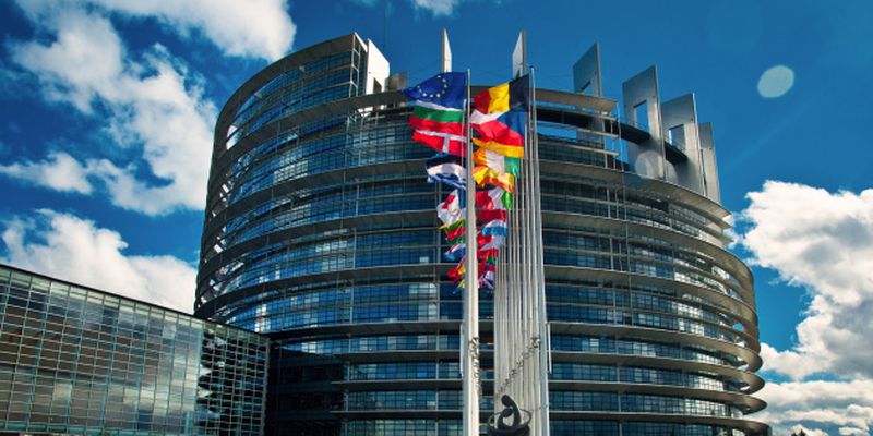 Европарламент утвердил бюджет ЕС на 2023 год, первые строки – об Украине