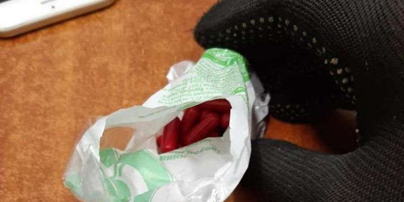 Житель “ДНР” пытался перевезти амфетамин в нижнем белье