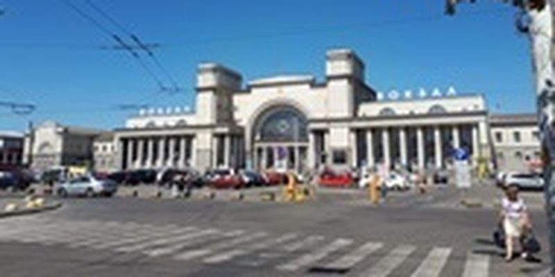 Железнодорожный вокзал в Днепре возобновил работу