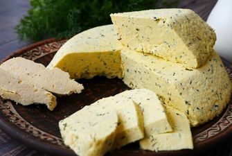 Натуральні продукти і незвичайний смак – як приготувати сир в домашніх умовах