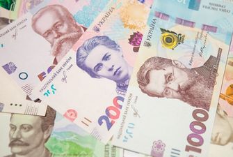 Курс валют: гривня стабільна до долара та євро