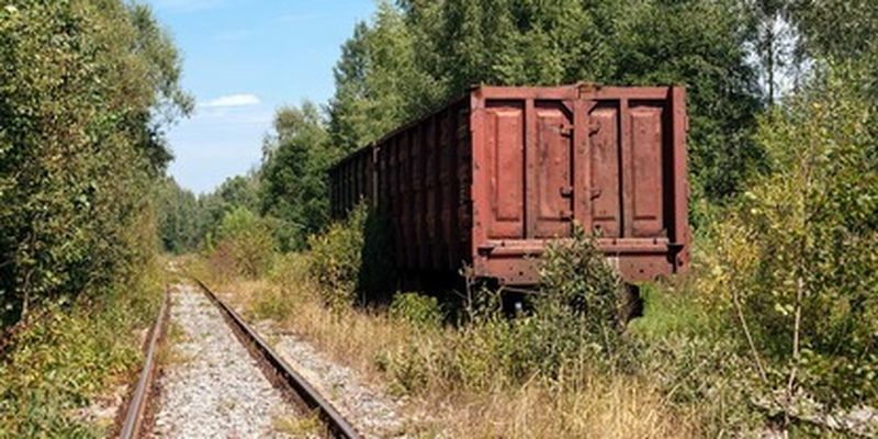 Не только Путин: как "убитые" вагоны из России создают проблемы в Украине/Предприимчивые граждане завозят в нашу страну железнодорожную рухлядь из РФ