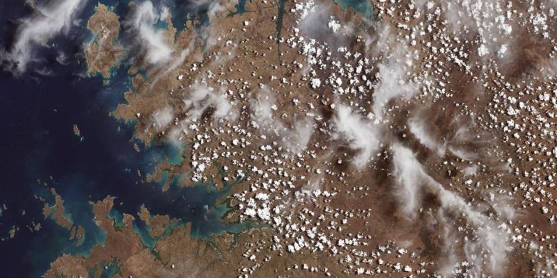 NASA показало впечатляющие снимки Земли с новейшего спутника