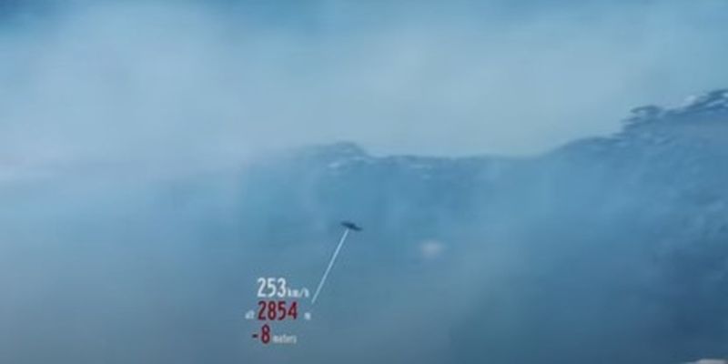 Парашютист совершил феерический трюк над действующим вулканом: впечатляющее видео