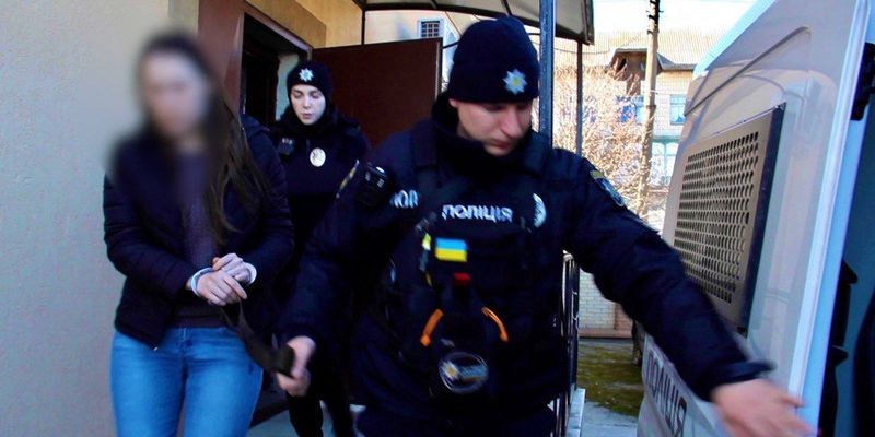 Месть спустя 20 лет: в Киевской области женщина отравила 6 людей