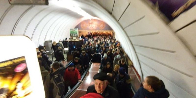В Киеве "разминировали" метро: подробности