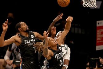 «Бруклин» разгромил «Милуоки», «Финикс» обыграл «Денвер» в плей-офф НБА