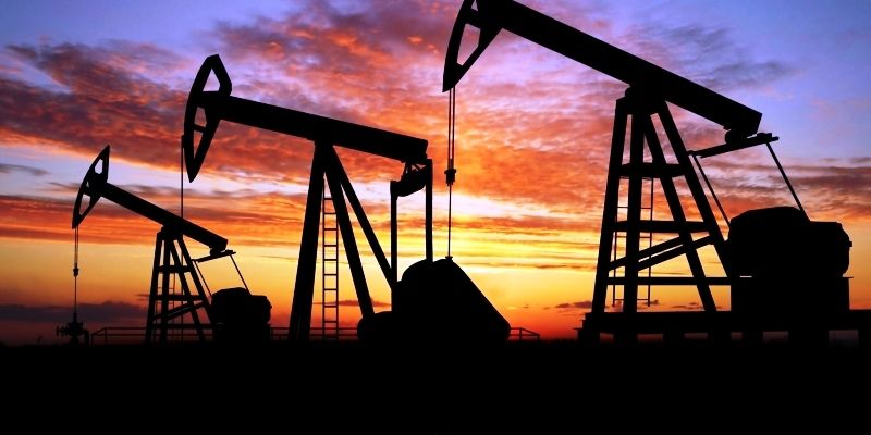 Цены на нефть подскочили после атаки в Саудовской Аравии