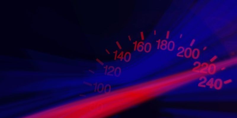 Носились на скорости больше 280 км/час: ТОП самых жутких историй с превышением скорости на украинских дорогах