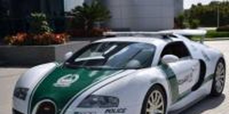 Авто полиции из ОАЭ попали в Книгу рекордов Гиннесса