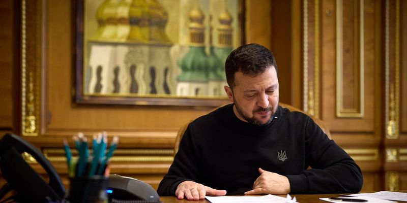 Зеленський офіційно звільнив двох заступників Єрмака: хто призначений замість них
