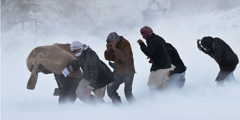 Из-за сильных снегопадов в Афганистане в ДТП погибли семь человек