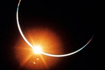 В NASA опубликовали редкое фото солнечного затмения, сделанного с борта корабля «Аполлон-12»