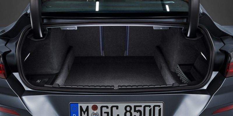 Седан BMW 8-Series 2020 представлен официально
