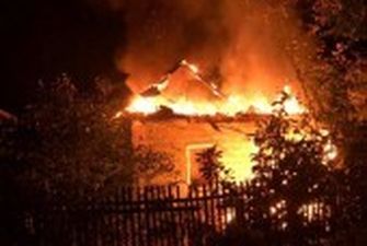 Окупанти вночі сильно обстріляли Дніпропетроську область: пожежі та понад 80 руйнувань