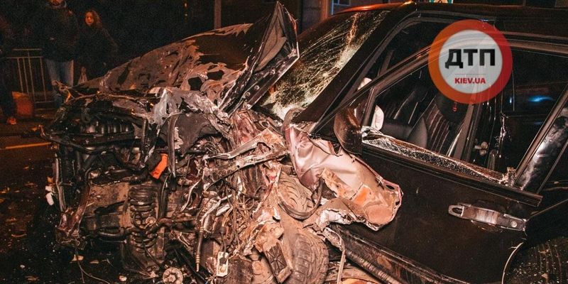 Под Киевом пьяный мужчина с сыном в авто устроил жуткую аварию с беременной: фото