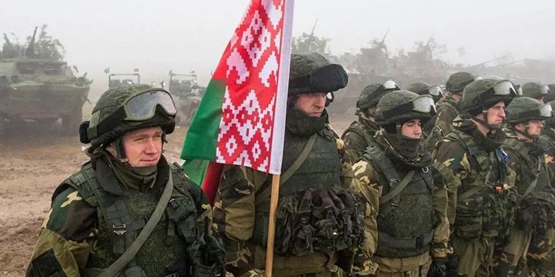 До 4000 солдат: Беларусь разместила у границ с Украиной семь батальонов, — Мотузяник