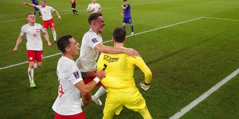 Меccі не забив сумнівний пенальти у матчі з Польщею