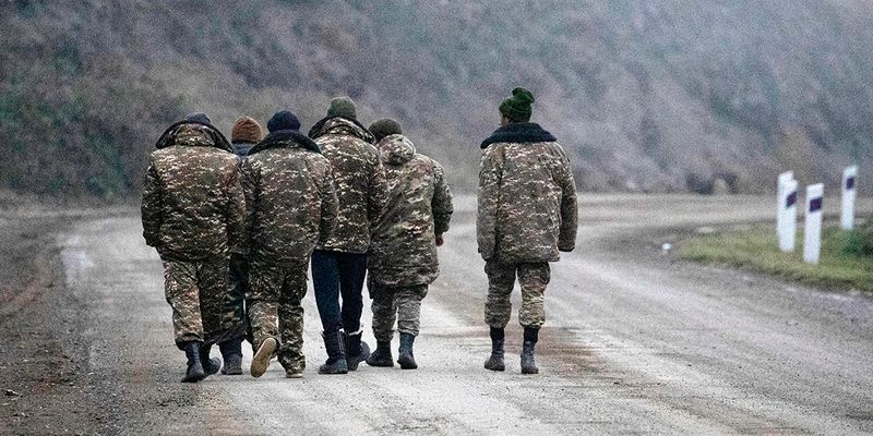 Азербайджан захватил в плен 6 армянских военных в конфликтной области
