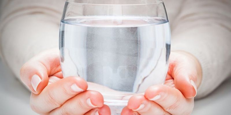 Как обычный стакан воды может сделать вас здоровее?