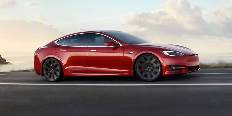 На рекламу – ані цента: Tesla витрачає на дослідження та розробки більше, ніж Ford, GM та Chrysler разом