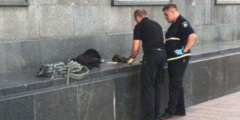 За кілька годин до акції під стінами Верховної Ради затримали дезертира з гранатою