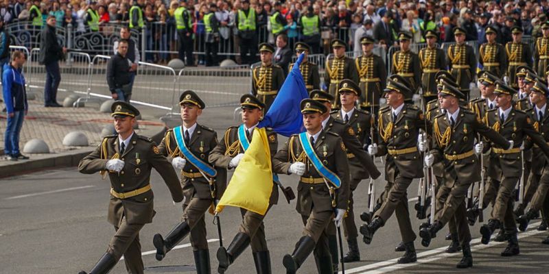 Военный парад на День независимости состоится, только в ином формате - эксперт