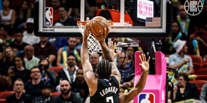 НБА: Атланта Леня уступила Оклахоме, Мемфис уверенно обыграл Детройт Михайлюка