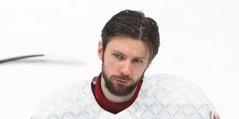 Вратаря сборной россии по хоккею, задержанного за уклонение от армии, отправили в Заполярье